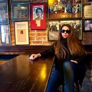 Meet your Posher, Kara